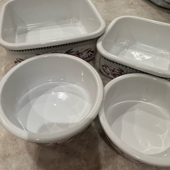 Portmerion Sweet Pea set of 4 bowls . Two circle and two square . - Picture 9 of 10